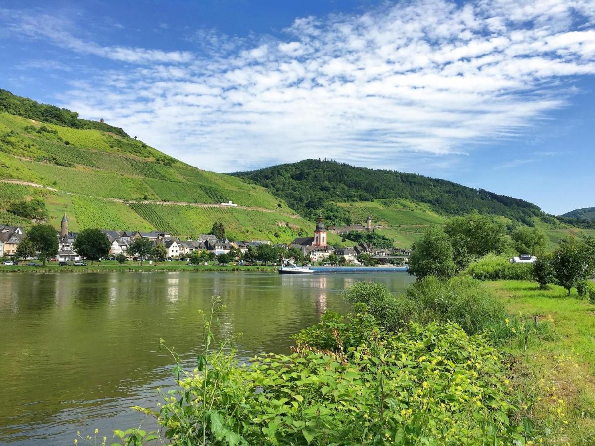 Ferienhaus Moselpromenade Zell an der Mosel Exterior photo