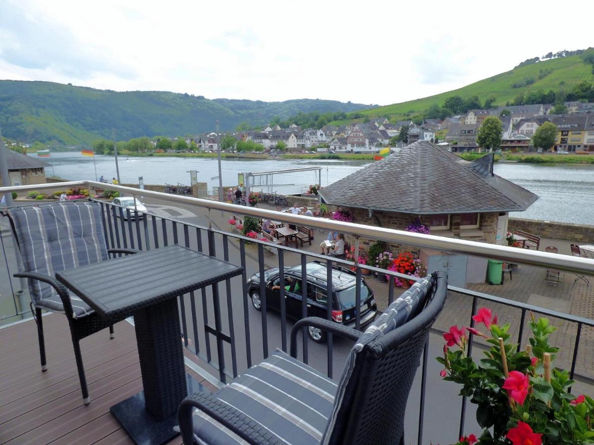 Ferienhaus Moselpromenade Zell an der Mosel Exterior photo
