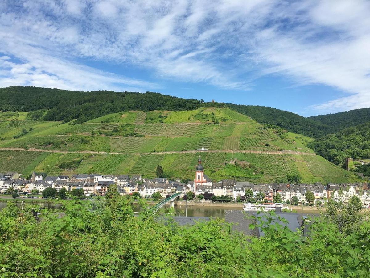 Ferienhaus Moselpromenade Zell an der Mosel Exterior photo