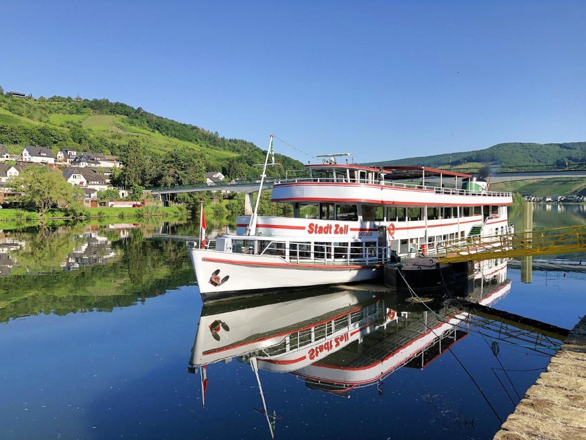 Ferienhaus Moselpromenade Zell an der Mosel Exterior photo