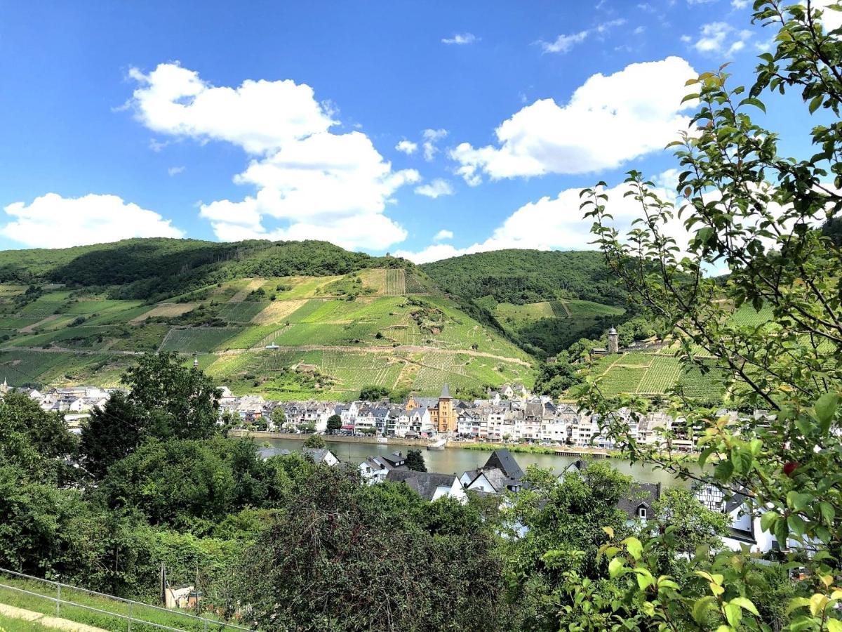 Ferienhaus Moselpromenade Zell an der Mosel Exterior photo